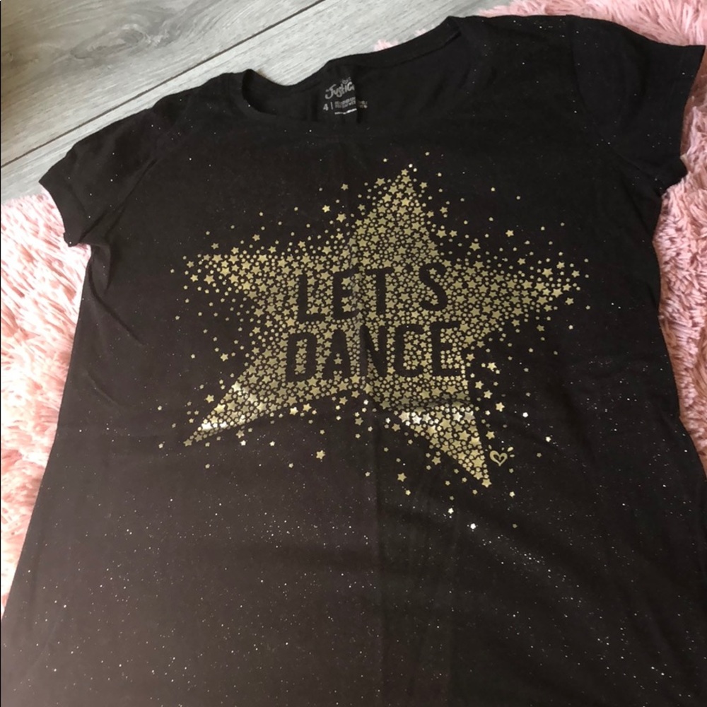 Black and gold short sleeve